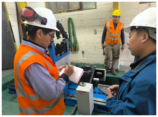 Servicios de supervisión de fabricación